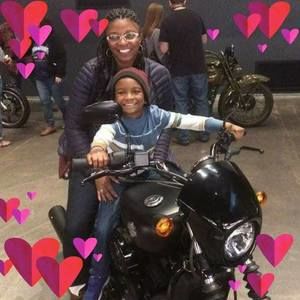 Meet your Posher, Latonya